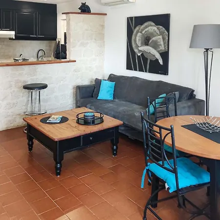 Pet Friendly In Apartmán Pignan